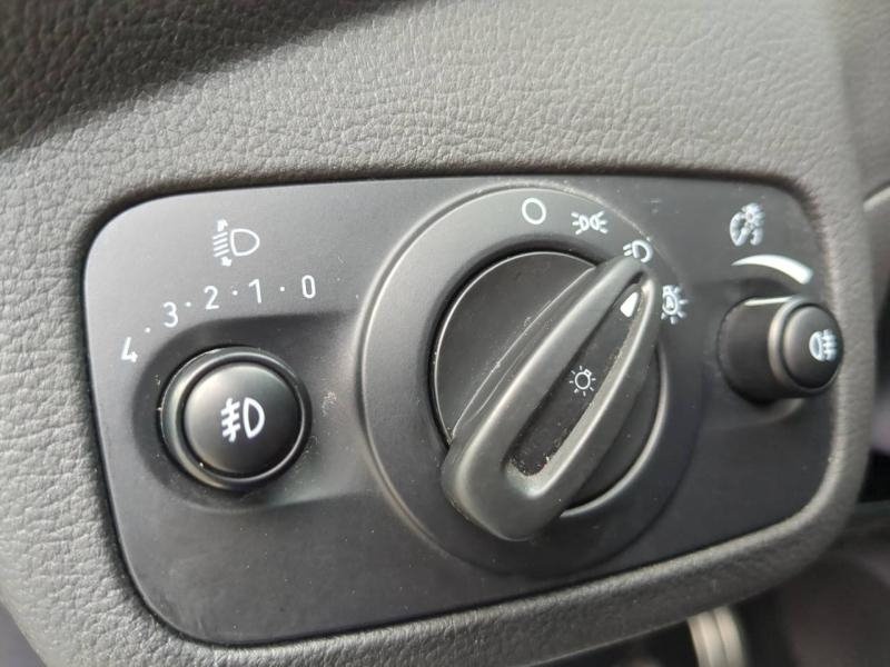 agency.seo.links.detann.title FORD Kuga d’occasion à vendre à ARLES chez SNMA (Photo 17)