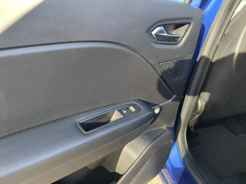 RENAULT Captur d’occasion à vendre à ARLES chez SNMA (Photo 11)