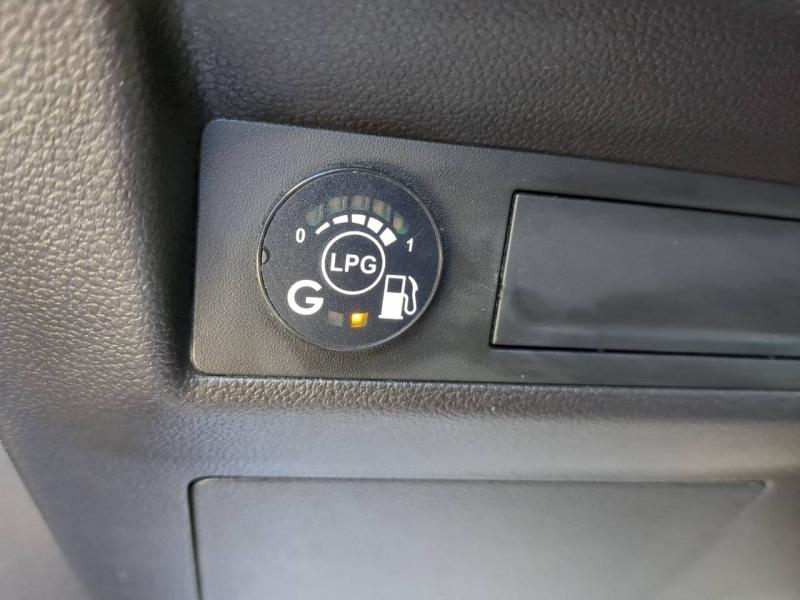 RENAULT Captur d’occasion à vendre à ARLES chez SNMA (Photo 15)