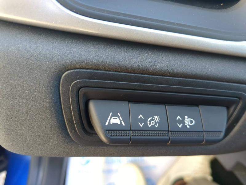 RENAULT Captur d’occasion à vendre à ARLES chez SNMA (Photo 16)