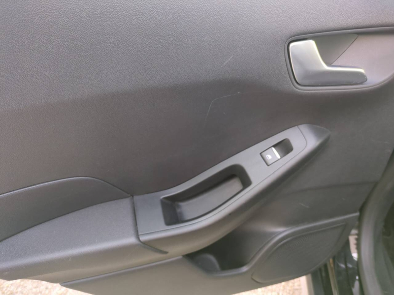 FORD Fiesta Active d’occasion à vendre à ARLES chez SNMA (Photo 10)